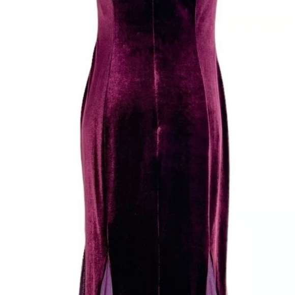 Elegant Burgundy Velvet Maxi Dress Size 18 - Picture 4 of 4